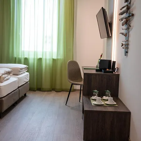 ホテル Eee Graz Pirka