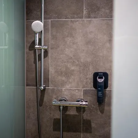 Eee Graz ホテル Pirka